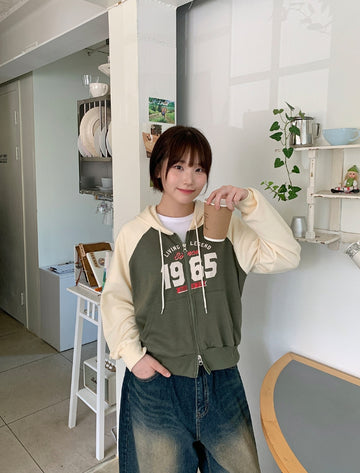 Heiru Lettering Crop Two Way Hood Zip-Up - Long Sleeve ver